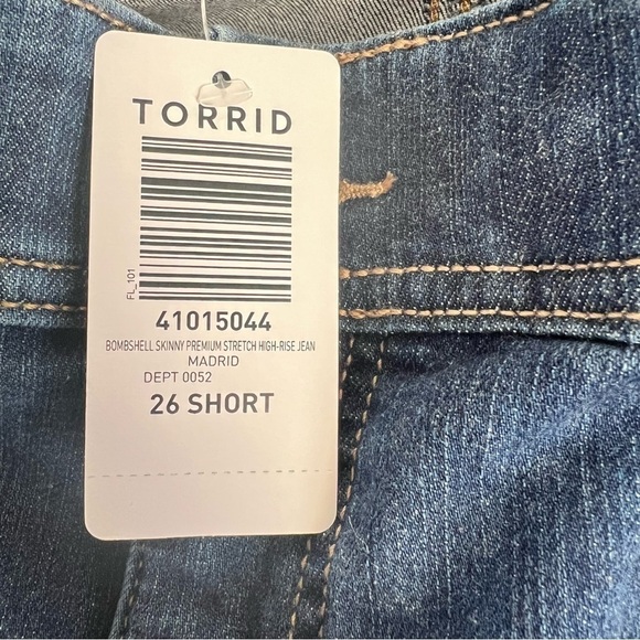 Torrid Jeans Women Size 26 S Bombshell Skinny Premium Slit Front Stretch D - Picture 8 of 14